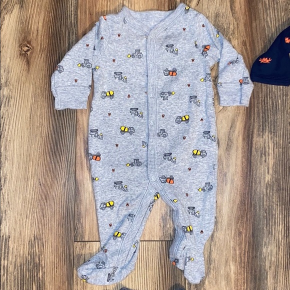 Pajama bundle - Picture 2 of 9